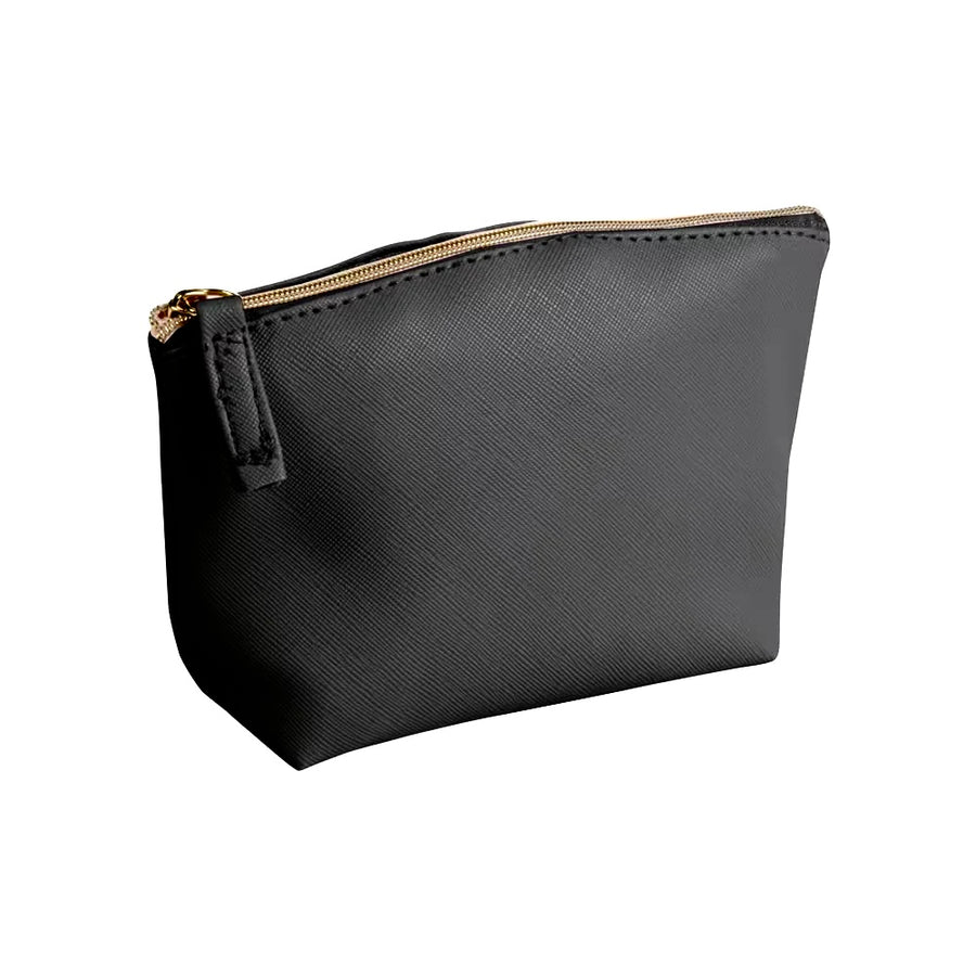 G24160 Beauty case multiuso in PU grana fine saffiano. Chiusura con zip e fodera interna