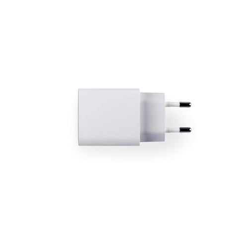 G97186 WEGENER. Adattatore di corrente con porta USB-A 18W e porta USB-C 20W in ABS riciclato (100% rABS)
