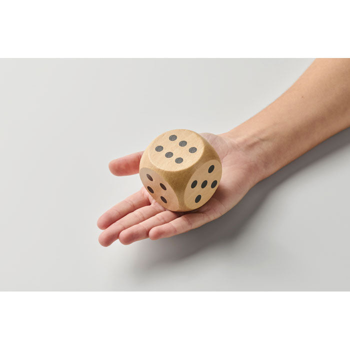 GO2614 Dadi di legno Schima Ø 5 cm