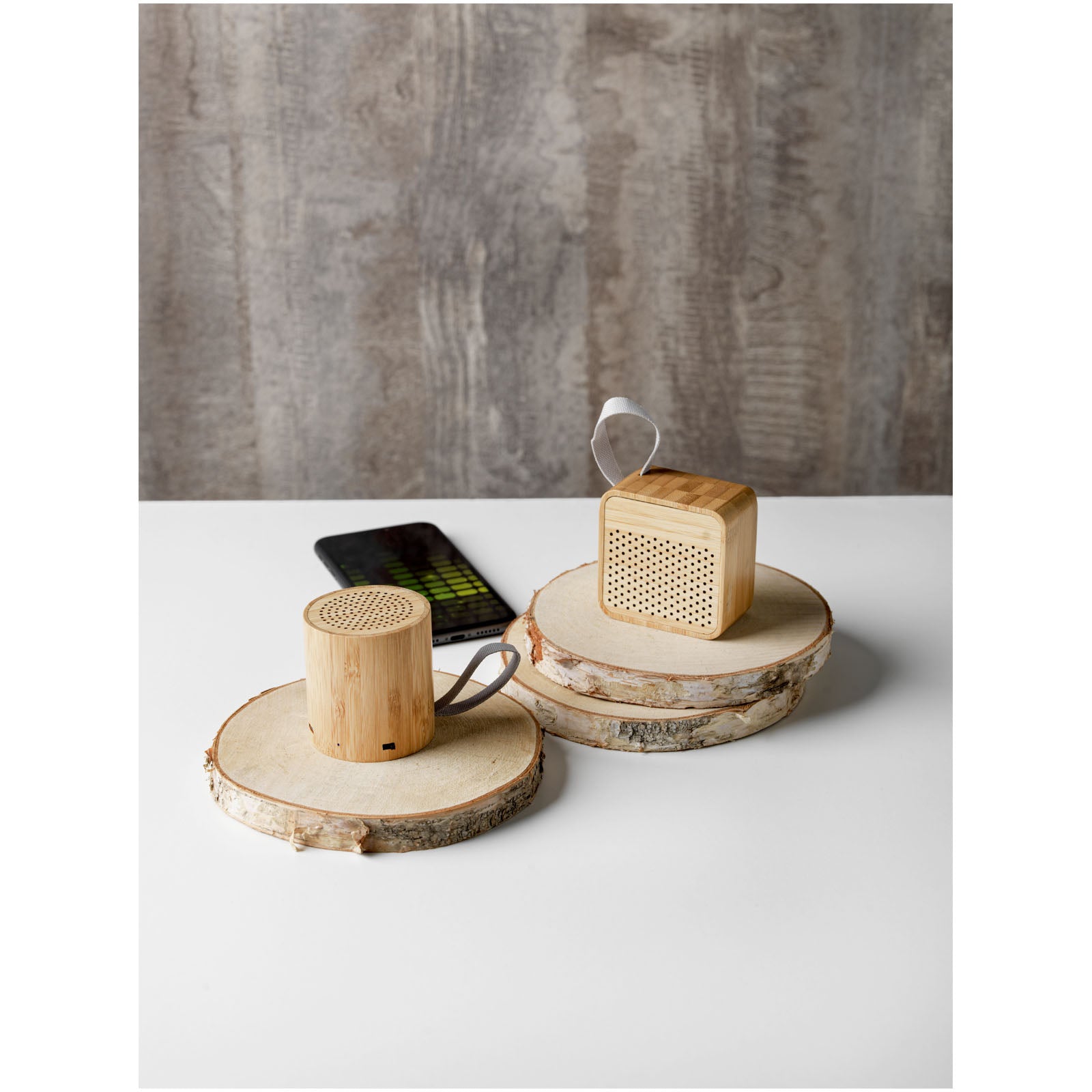 G124144 Speaker Arcana in bamboo