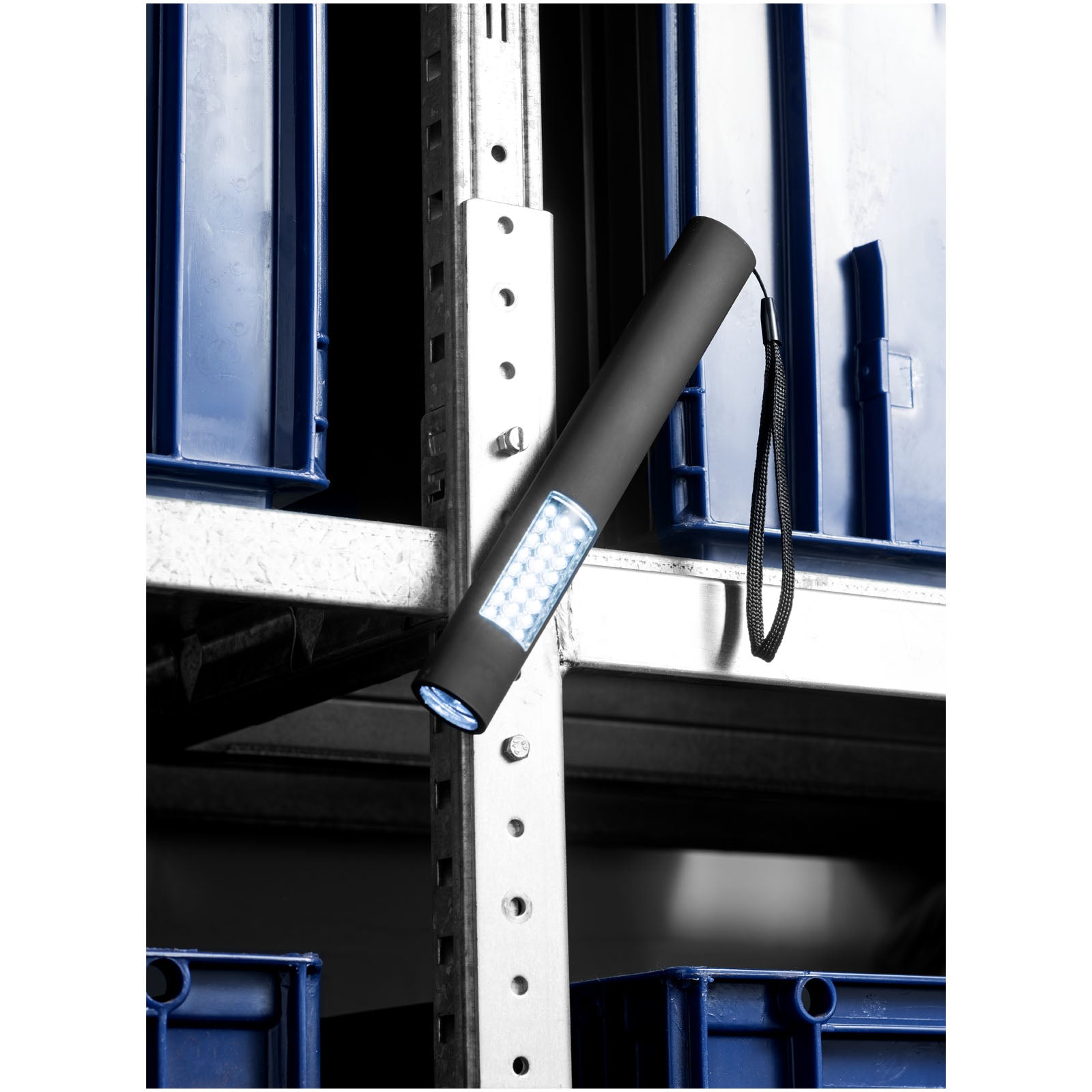 G134027 Torcia magnetica a 28 LED Lutz