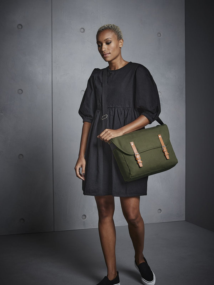 GQD618 Vintage Messenger
