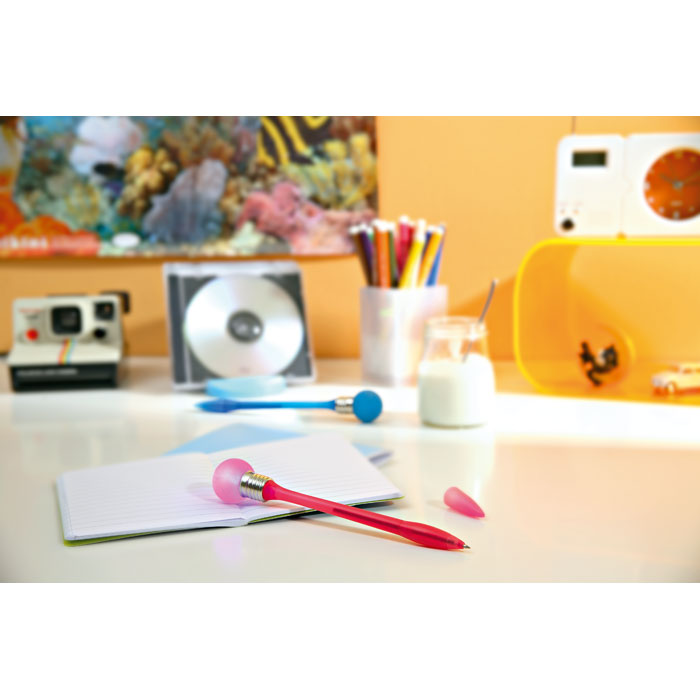GC6777 Penna a sfera con tappo
