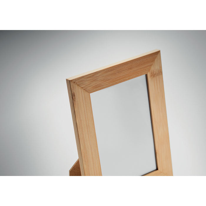 GO6653 Cornice in bamboo