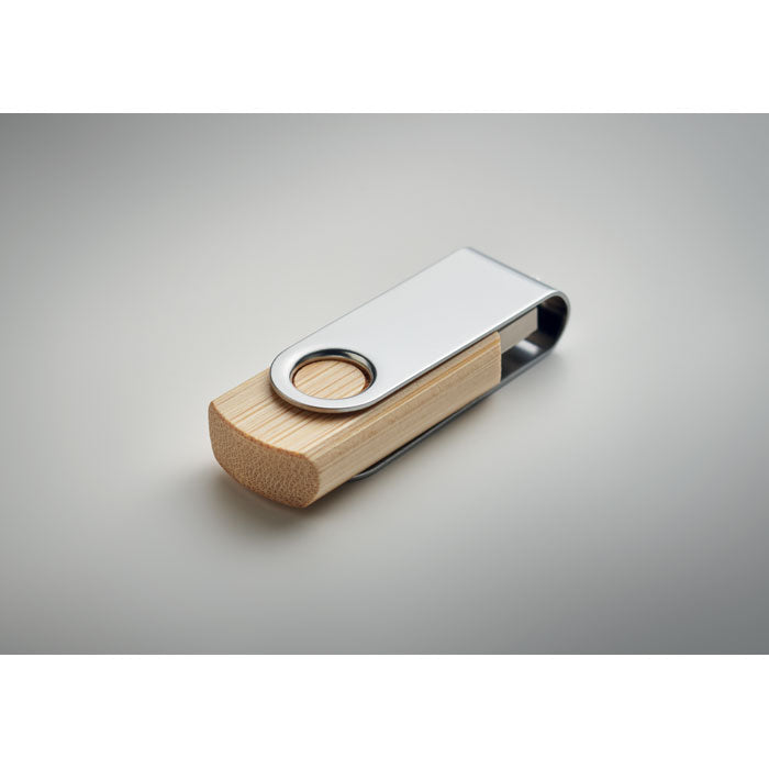 GO6898 USB 16GB in bamboo